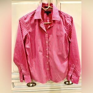 Lands End women’s pin stripe long sleeved  Oxford size 6